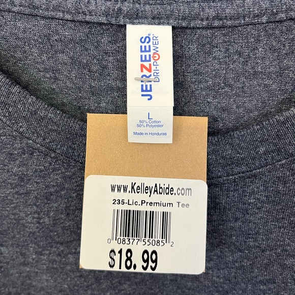 Men’s LIFE IS BETTER WITH A BEARD Graphic Tshirt. - Picture 6 of 7